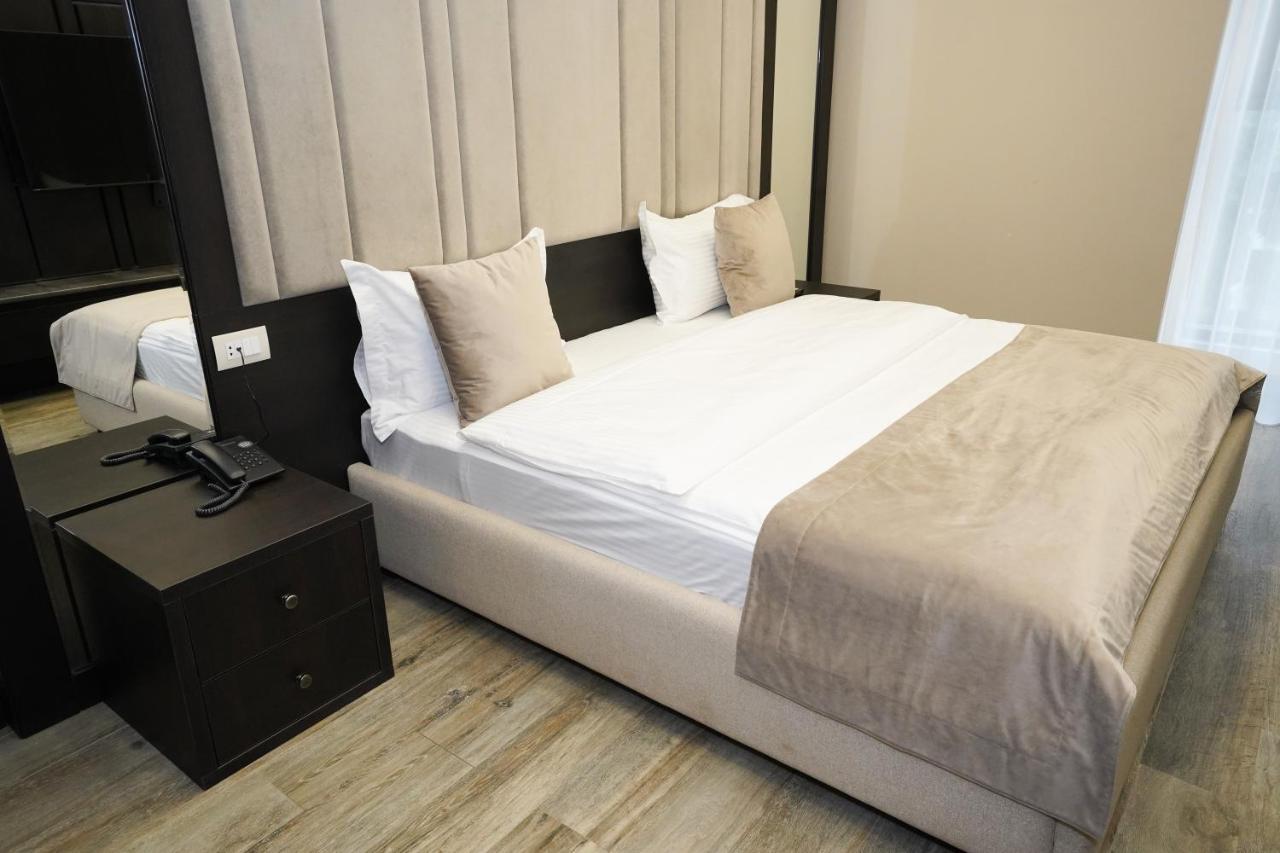 Soho Hotel City Centre 耶烈万 外观 照片