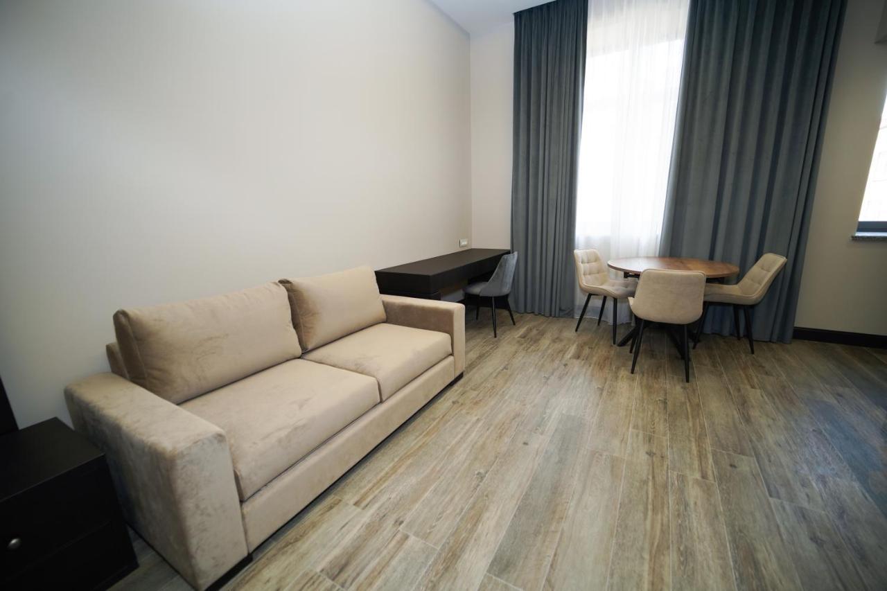 Soho Hotel City Centre 耶烈万 外观 照片