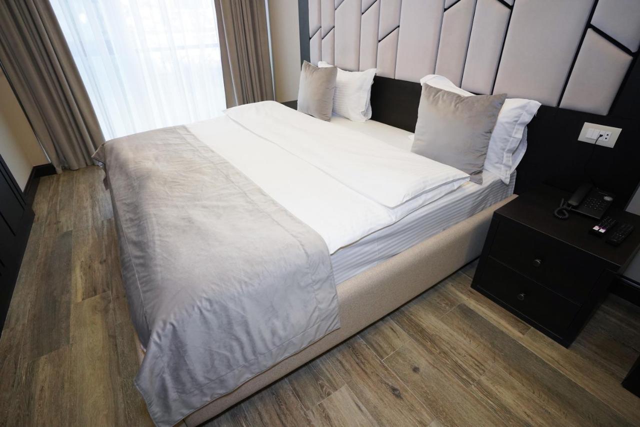 Soho Hotel City Centre 耶烈万 外观 照片